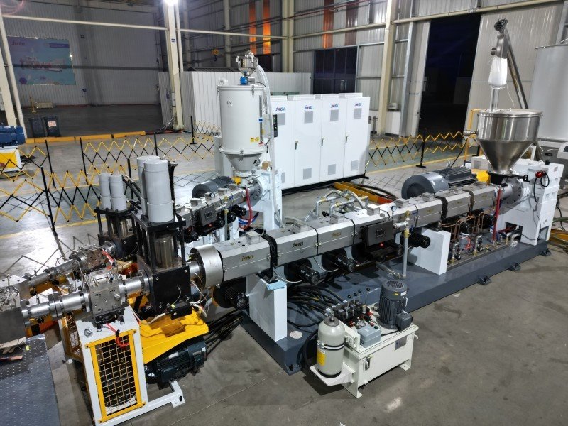 Refrigerator Board Extrusion Line factory